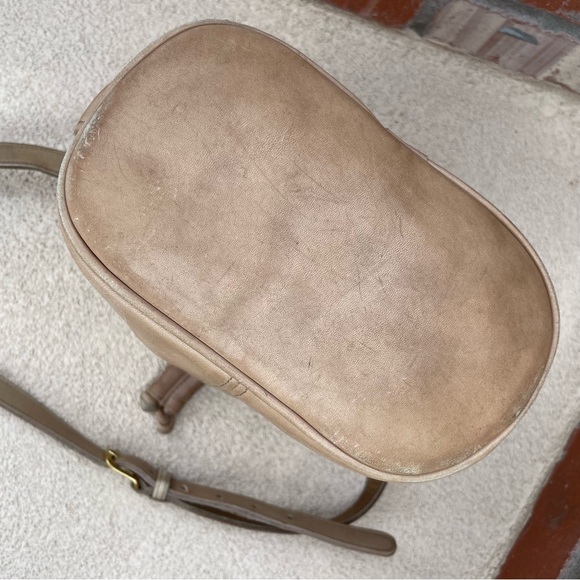 VTG COACH All Leather drawstring bucket bag in Natural/Neutral | USA 🇺🇸 1998 - Picture 8 of 11